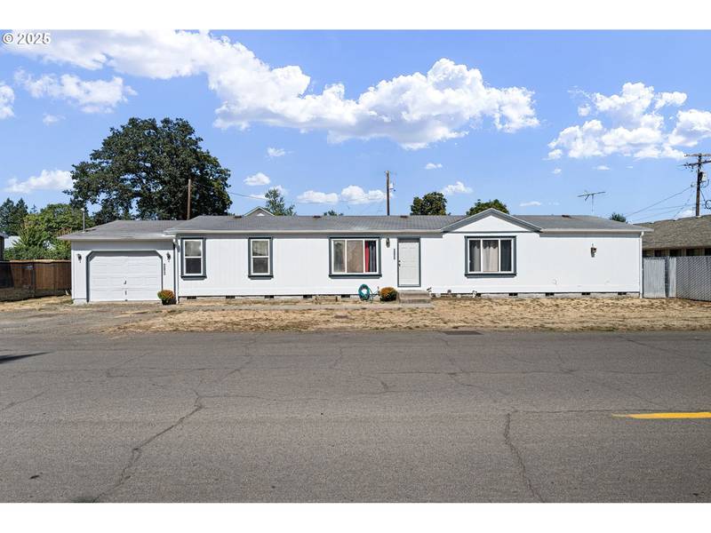 25017 DUNHAM AVE, Veneta, OR 97487