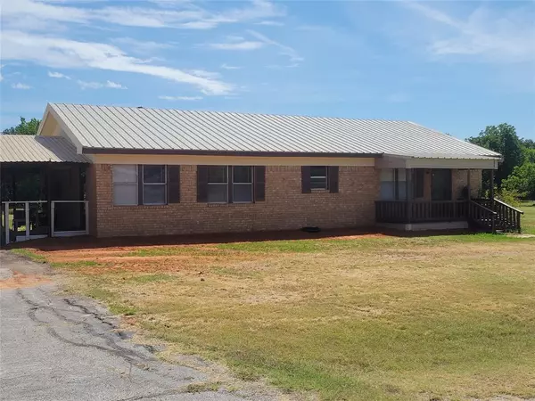 Graham, TX 76450,215 Cedar Court