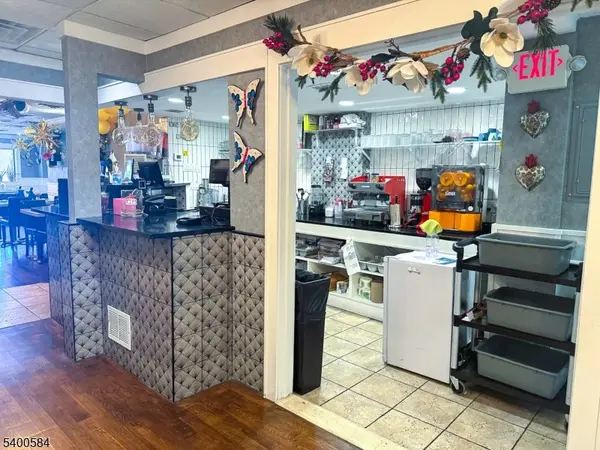 East Rutherford Boro, NJ 07073,132 Park Ave