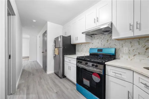 Maspeth, NY 11378,66-17 Clinton AVE