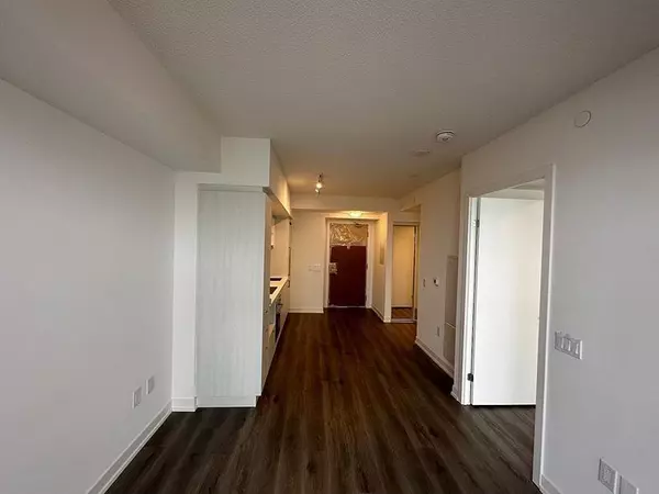 Toronto C08, ON M5E 0E4,138 Downes ST #4106