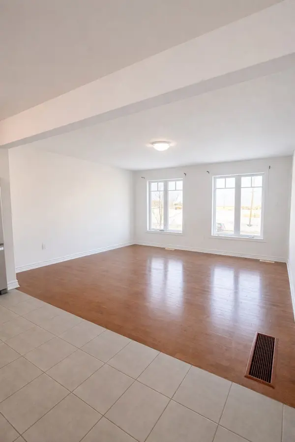 Orangeville, ON L9W 6Z7,86 Winterton CT