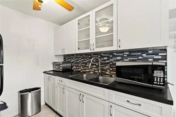 Deerfield Beach, FL 33442,2106 Newport U #2106