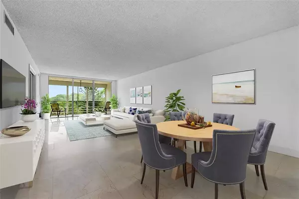 Pompano Beach, FL 33069,535 Oaks Dr #508