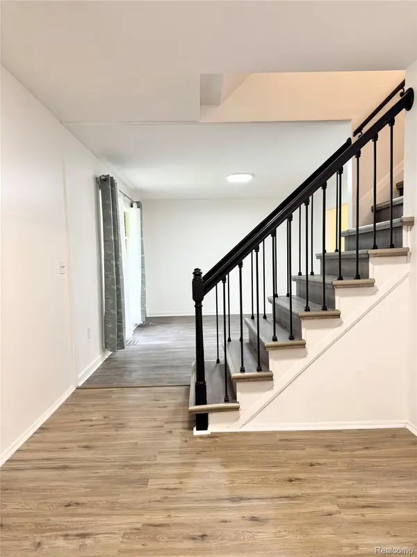 Rochester Hills, MI 48309,3095 Rolling Green CIR S