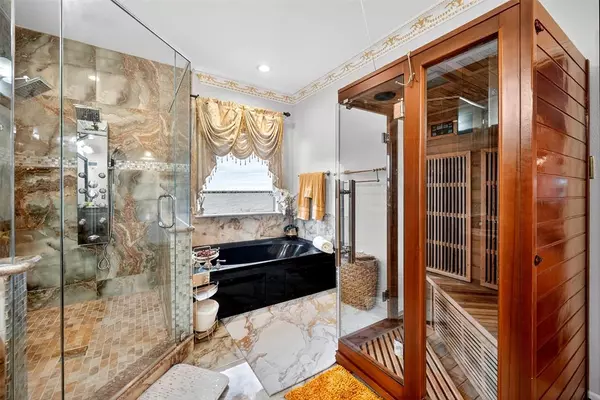 Garland, TX 75043,5218 LAKE TERRACE Court