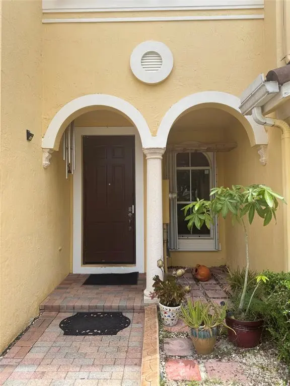 Miami, FL 33194,Address not disclosed