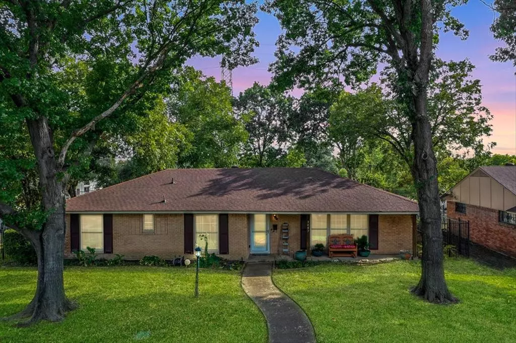 Dallas, TX 75224,3483 Navajo Circle