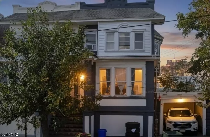 Atlantic City, NJ 08401,128 N Hartford Ave