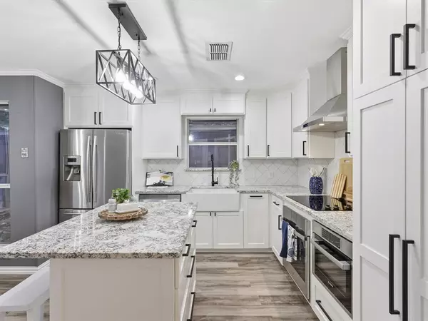 804 Auburndale Drive, Mansfield, TX 76063