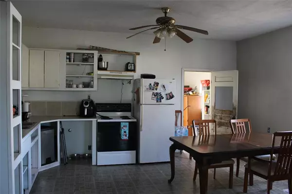 Waxahachie, TX 75165,304 E Criddle Street