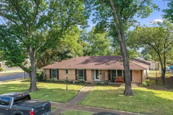 Dallas, TX 75224,3483 Navajo Circle