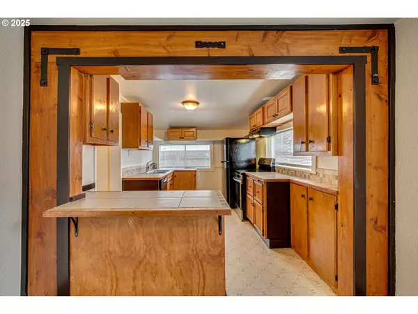 Kalama, WA 98625,362 N 3RD PL