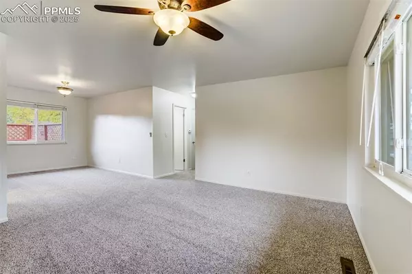 Colorado Springs, CO 80917,3375 E Parade CIR