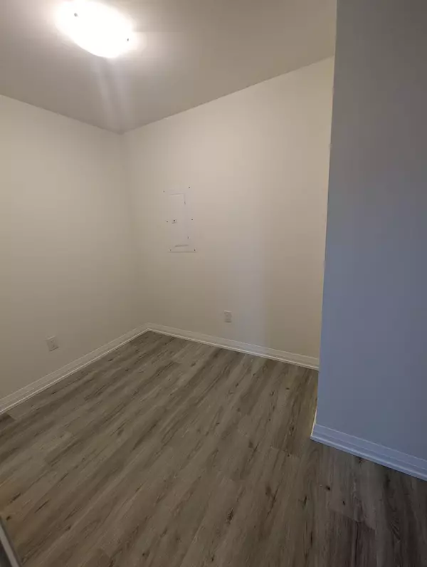 3270 Sheppard AVE #725, Toronto E05, ON M1T 0B5