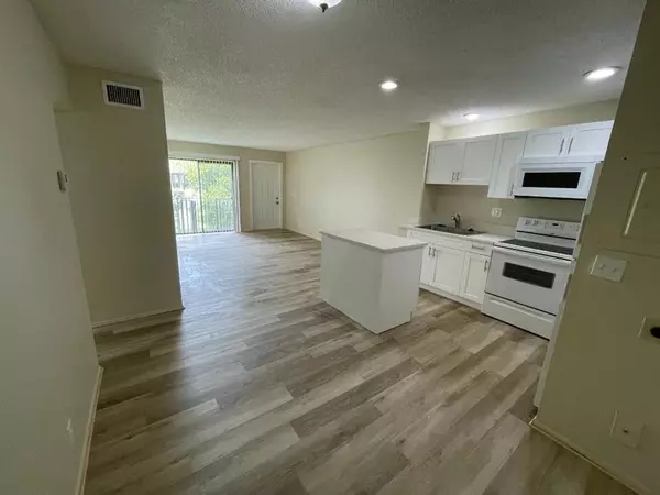 Coral Springs, FL 33065,11372 ROYAL PALM BLVD #11372