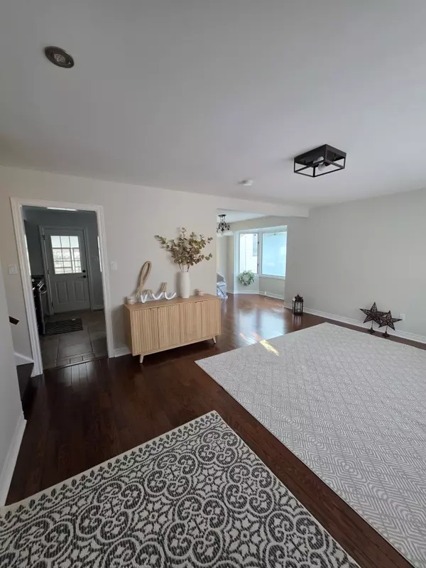 London East, ON N5V 2W8,93 Cayuga CRES