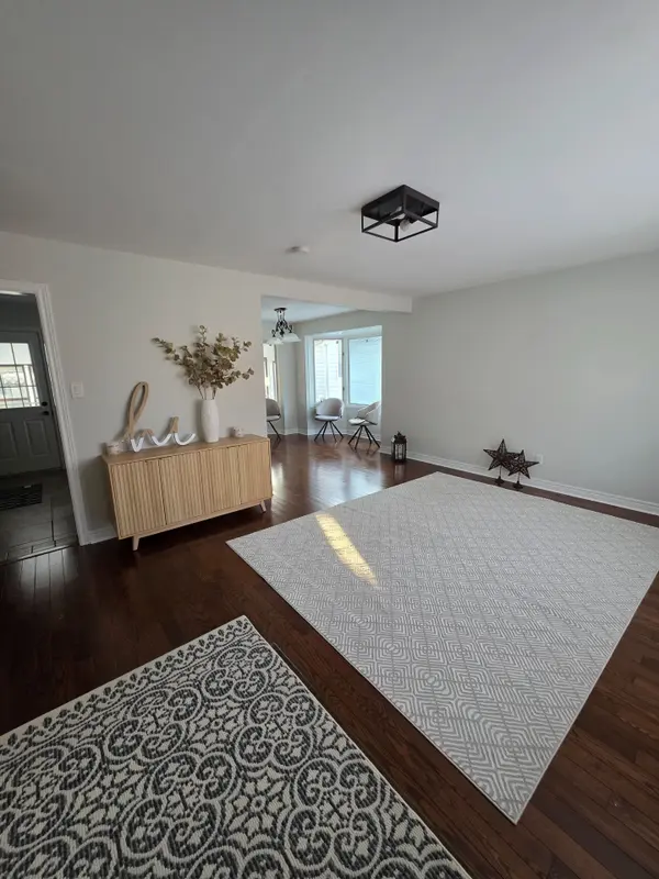 London East, ON N5V 2W8,93 Cayuga CRES