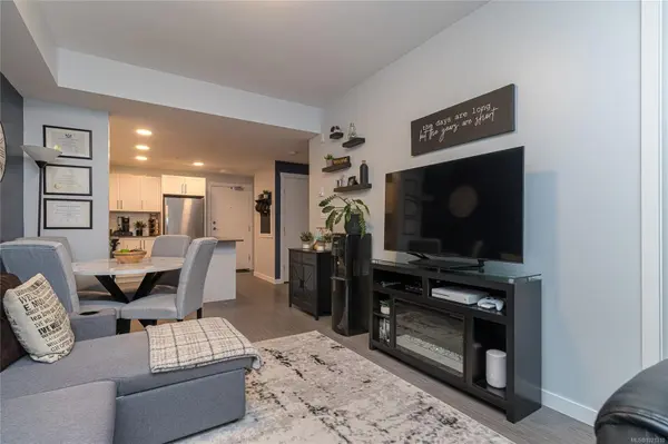 Langford, BC V8B 0X9,868 Orono Ave #304