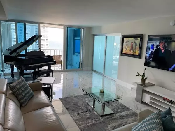 Pompano Beach, FL 33062,1360 S Ocean Blvd #1407