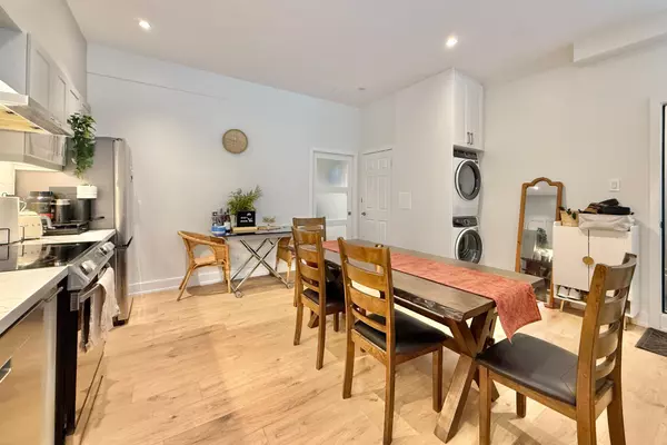 Markham, ON L3P 1Z3,361 Main ST N