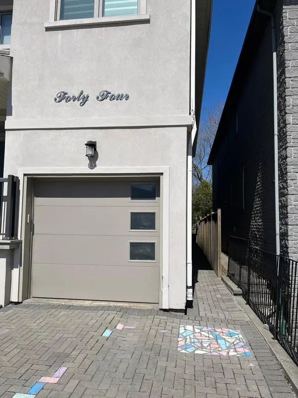 44 Regina AVE #BSMT 1, Toronto C04, ON M6A 1R3