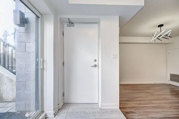 Kitchener, ON N3E 0J3,10 Palace ST #B9