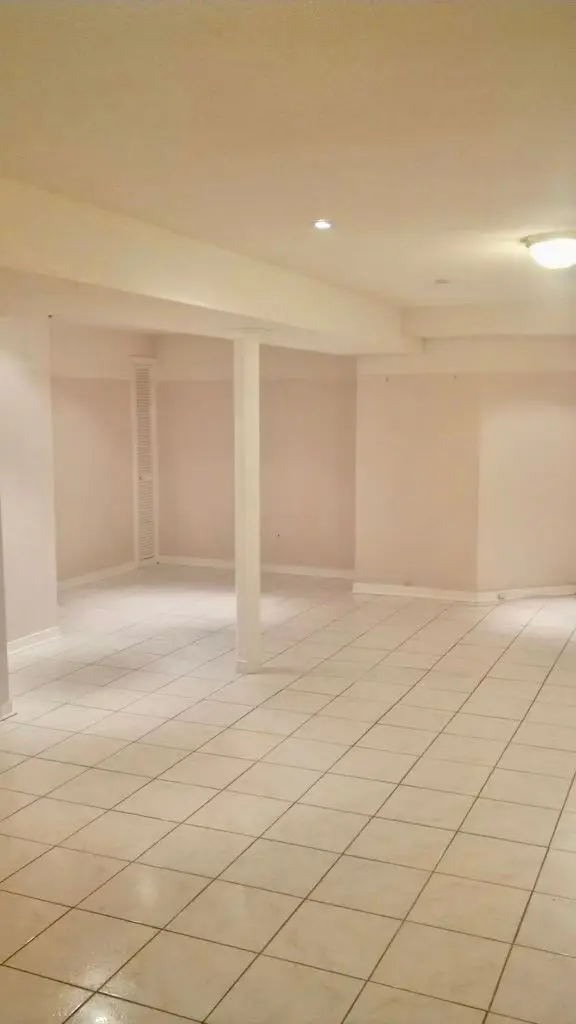 Toronto E10, ON M1C 5H3,8 Goldene WAY #Bsmt