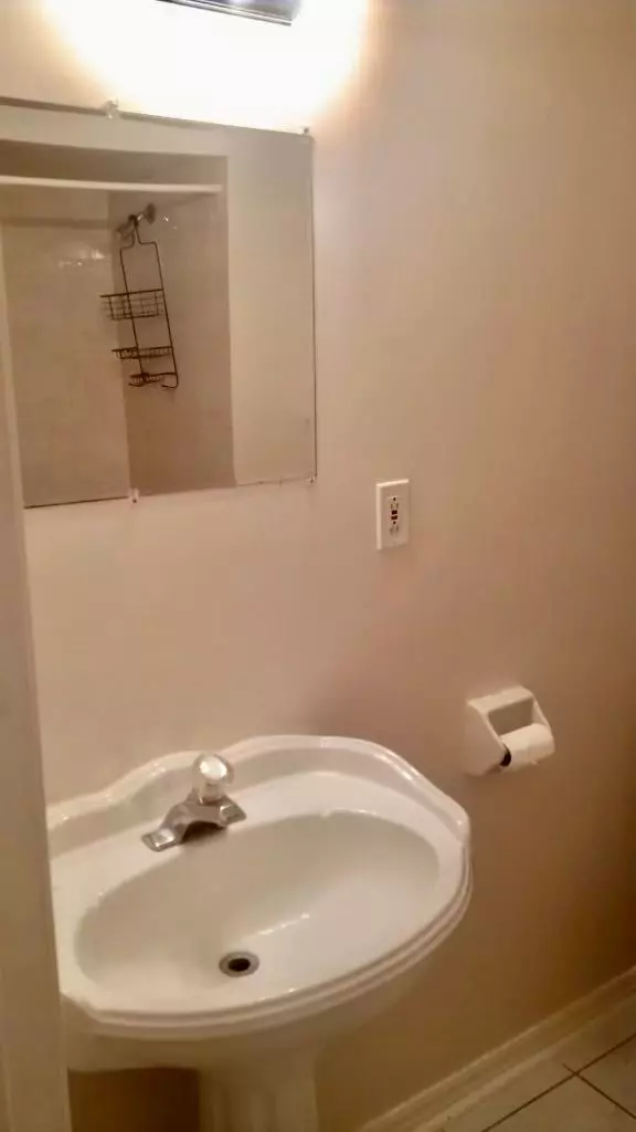 Toronto E10, ON M1C 5H3,8 Goldene WAY #Bsmt