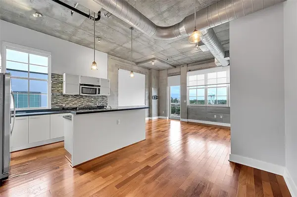 Fort Lauderdale, FL 33301,411 NW 1st Ave #606