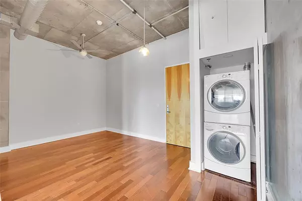 Fort Lauderdale, FL 33301,411 NW 1st Ave #606