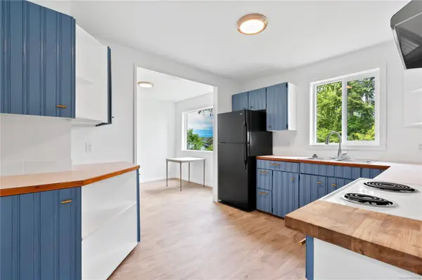 Ucluelet, BC V0R 3A0,1527 Peninsula Rd