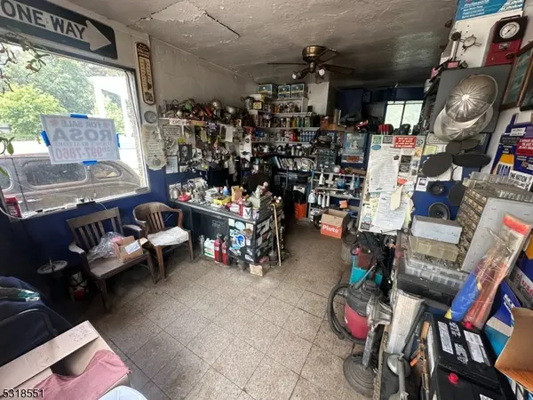 South Orange Village Twp., NJ 07079,401 Irvington Ave