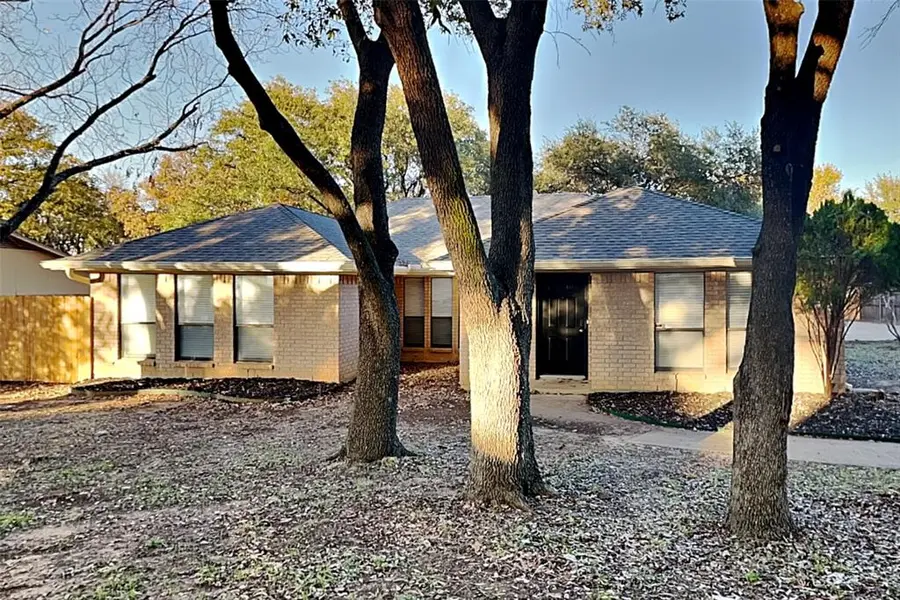 5707 Cherrywood Lane, Arlington, TX 76016