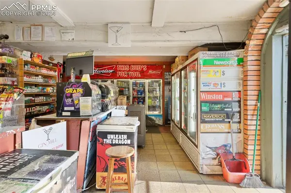 Colorado Springs, CO 80909,410 N Circle DR