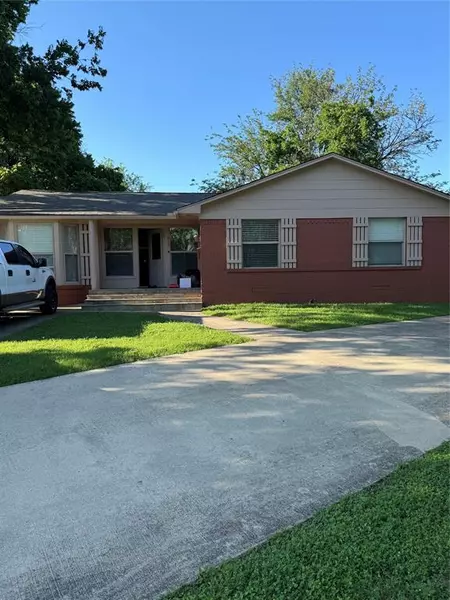 400 Vernet Street, Richardson, TX 75080