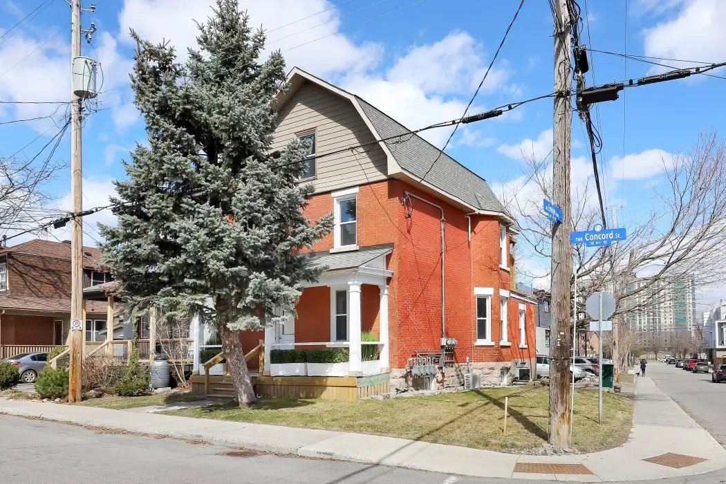 Glebe - Ottawa East And Area, ON K1S 0Z3,149 Concord ST W #C