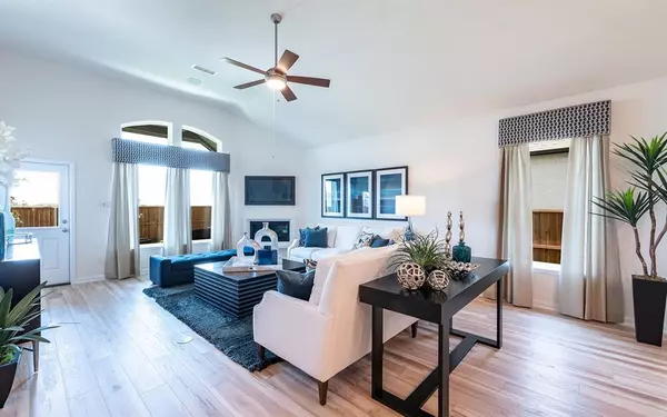 Celina, TX 75009,17204 Clover Drive