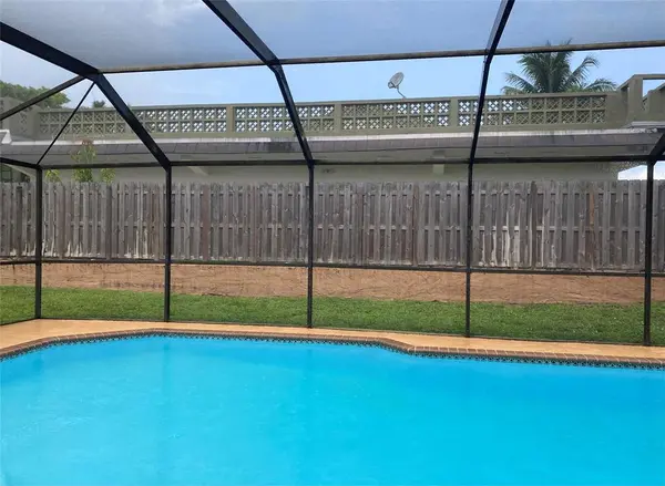 Cooper City, FL 33328,5015 SW 105th Ave