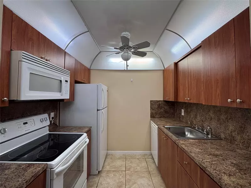 1401 SW 135th Ter #307H, Pembroke Pines, FL 33027