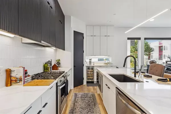 Dallas, TX 75219,2916 Hawthorne Avenue #101