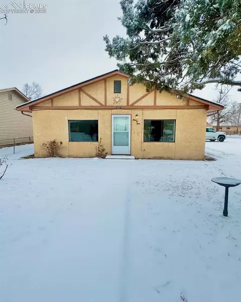 404 N Walnut ST, Fountain, CO 80817