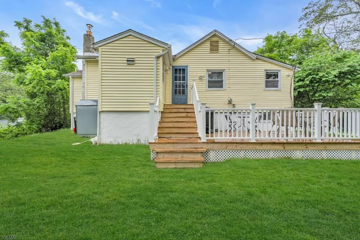 West Milford Twp., NJ 07421,40 Kingsland Rd