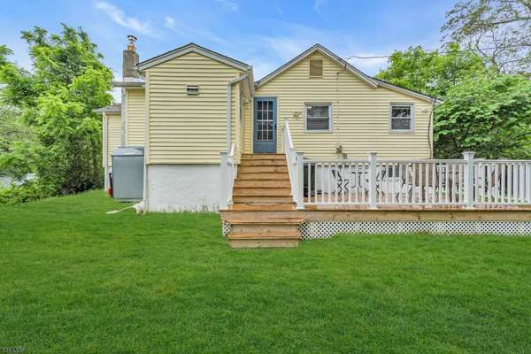 40 Kingsland Rd, West Milford Twp., NJ 07421