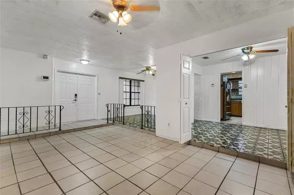 Lauderhill, FL 33313,2310 NW 42nd Ave