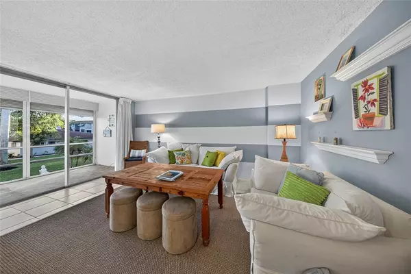 Deerfield Beach, FL 33441,400 SE 10th St #211