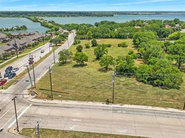 Garland, TX 75043,2202 Rowlett Road