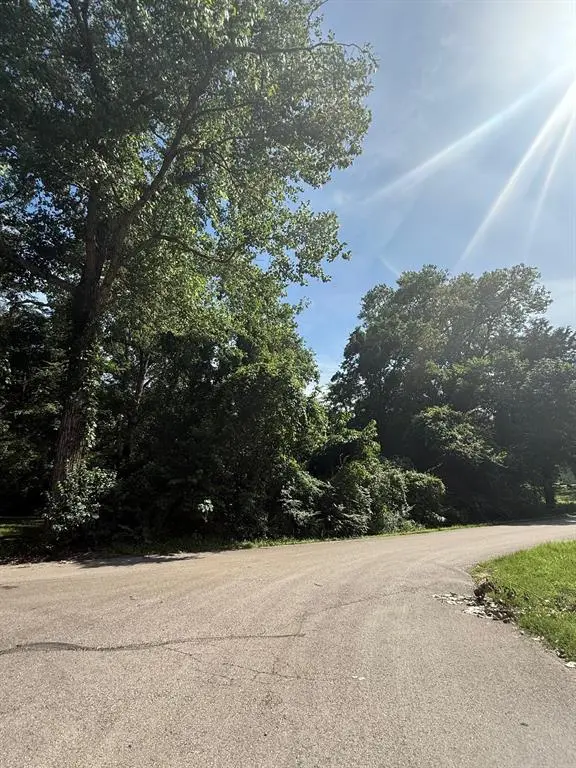 Tool, TX 75143,131 Ridgewood Drive