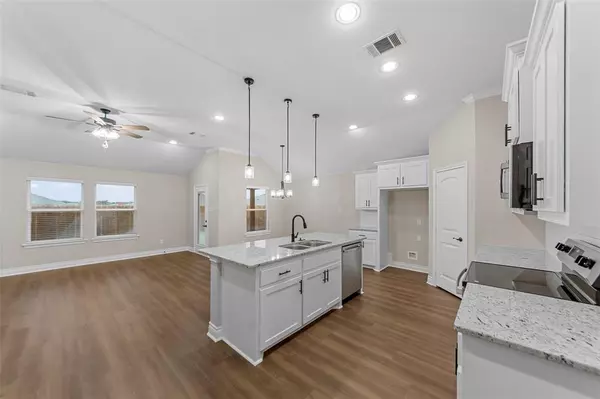 Greenville, TX 75402,6106 Kayla Lane