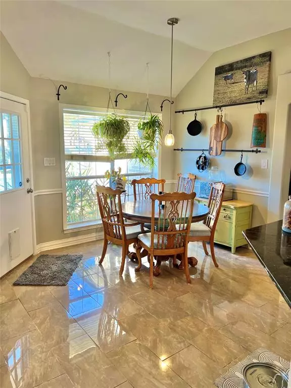 Flint, TX 75762,19430 Sara Lane